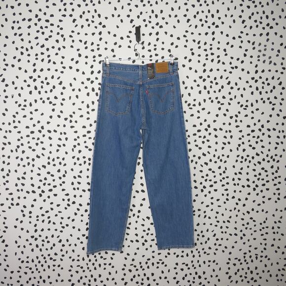 Levi’s Premium Medium Wash Denim Relaxed Straight Leg Dad Jeans - Picture 6 of 15